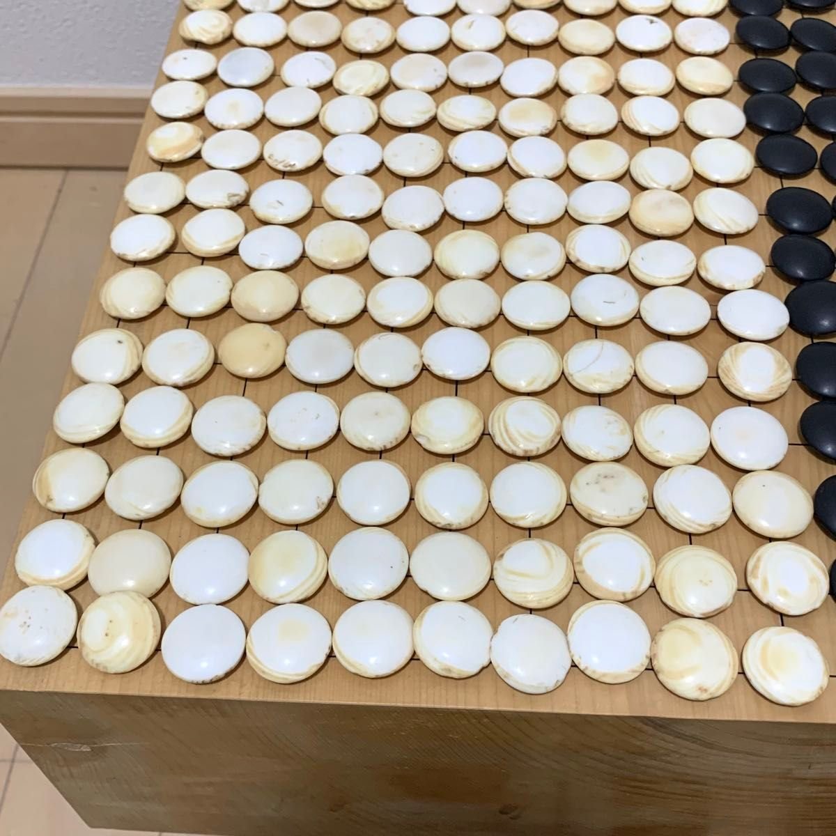 囲碁 碁石 黒181個以上 白182個以上 碁笥 蛤碁石 那智黒｜Yahoo!フリマ