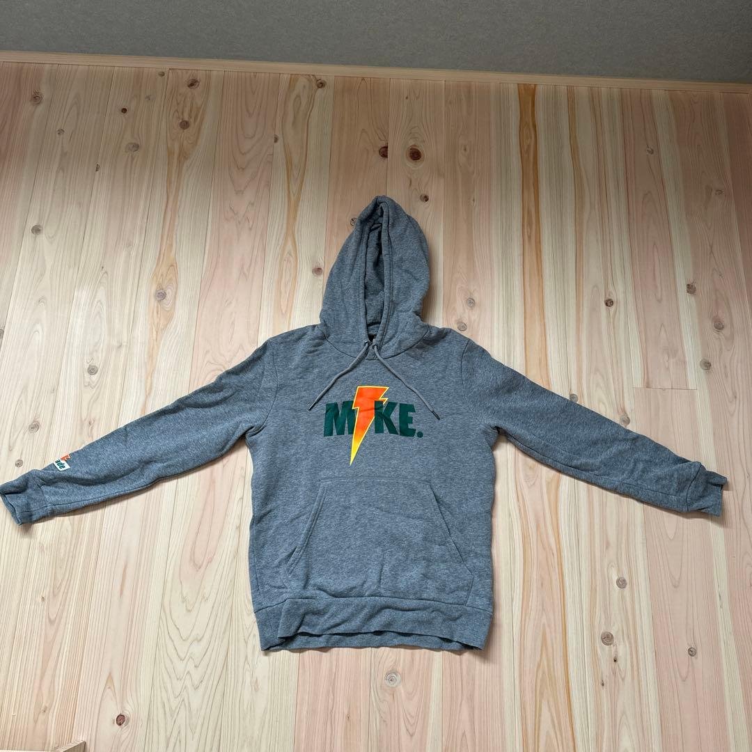jordan Gatorade コラボ　パーカー s-l400.jpg