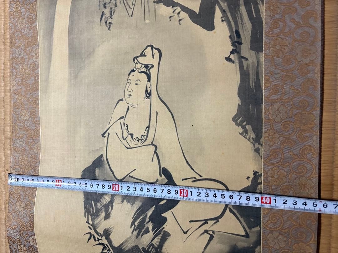 観音様　掛け軸
