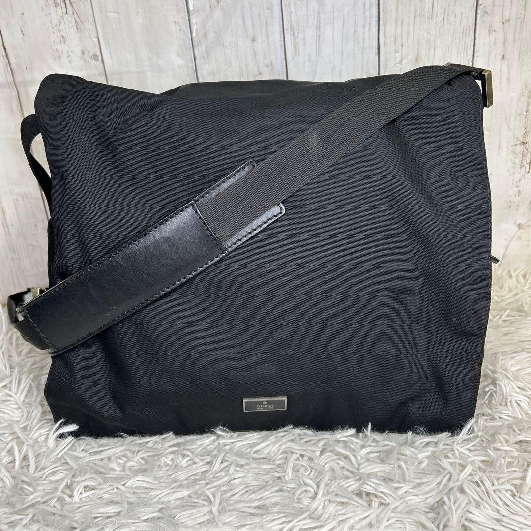 GUCCI ロゴ　ナイロン ショルダーバッグ　メッセンジャーバッグ　ブラック GUCCI グッチ ジャンボGG スモール クロスボディバッグ 794088 (GUCCI