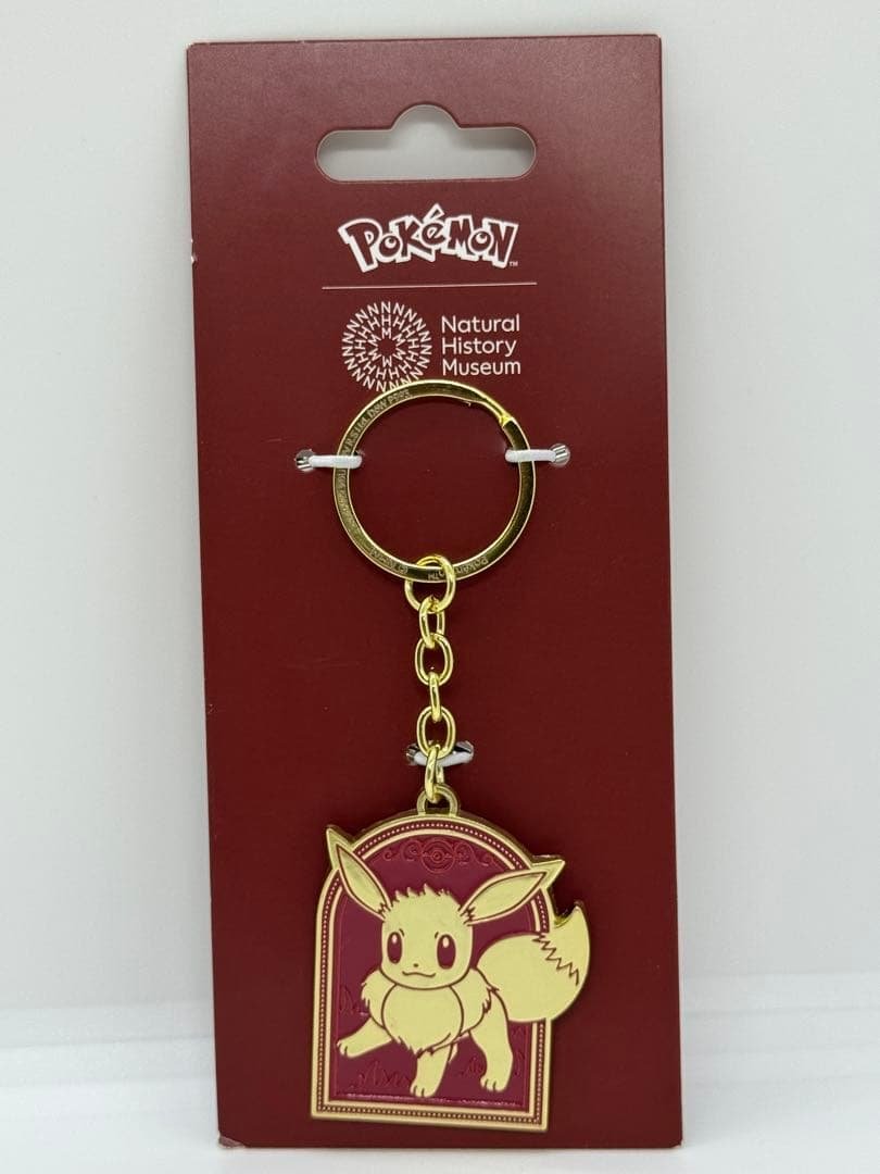 【新品・完売品】ポケモン ロンドン自然史博物館 イーブイ キーホルダー ゴールド 新品・完売品】ポケモン ロンドン自然史博物館 イーブイ キーホルダー