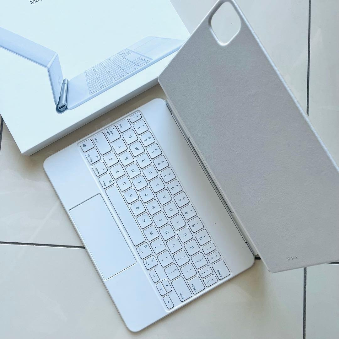 【純正】iPad Magic Keyboard 11インチ ホワイト英語版 11インチiPad Air（M3）用Magic Keyboard - 英語（US） - ホワイト